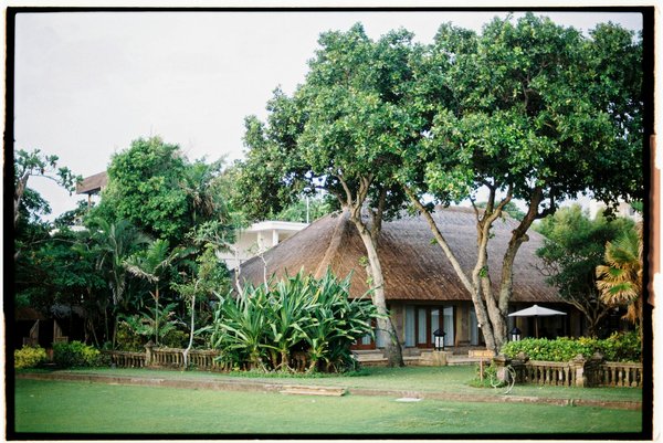 Quelles sont les meilleures pratiques pour camper en toute sécurité en région volcanique?
